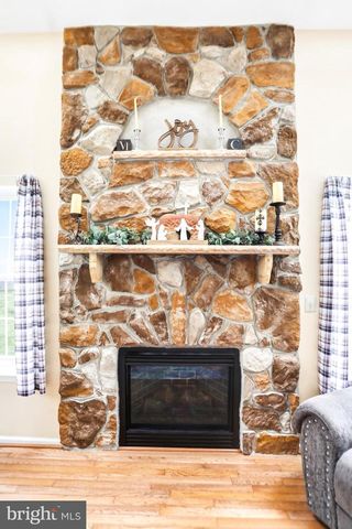 2656 ROMIG RD, Gilbertsville, PA 19525