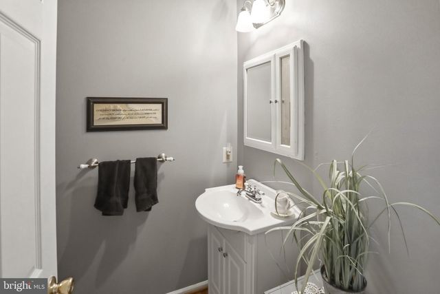 2656 ROMIG RD, Gilbertsville, PA 19525