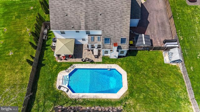 2656 ROMIG RD, Gilbertsville, PA 19525