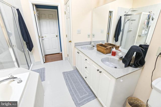 2656 ROMIG RD, Gilbertsville, PA 19525