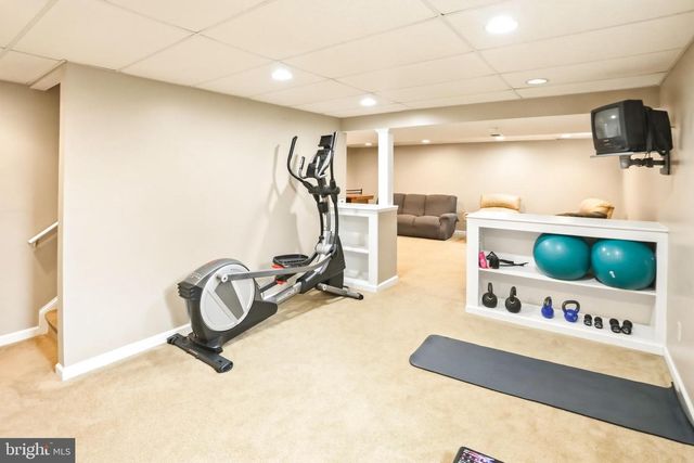 2656 ROMIG RD, Gilbertsville, PA 19525