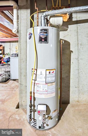 2656 ROMIG RD, Gilbertsville, PA 19525