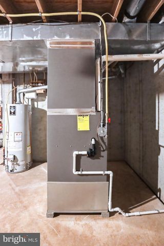 2656 ROMIG RD, Gilbertsville, PA 19525