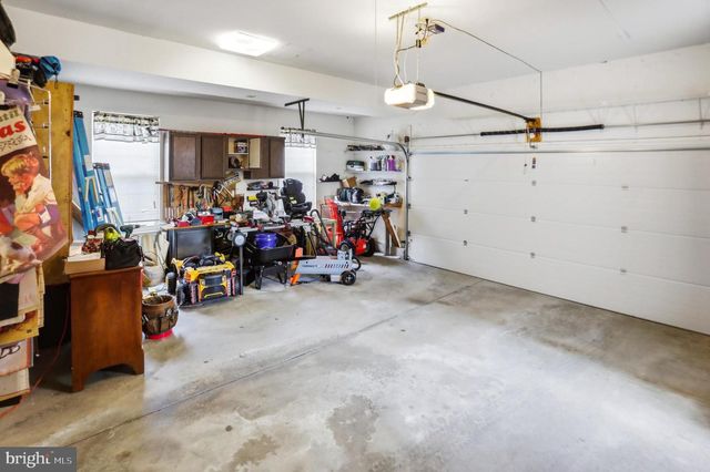 2656 ROMIG RD, Gilbertsville, PA 19525