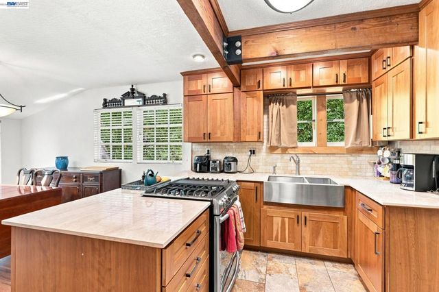 2315 Kilkare Rd, Sunol, CA 94586