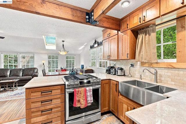 2315 Kilkare Rd, Sunol, CA 94586