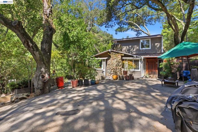 2315 Kilkare Rd, Sunol, CA 94586