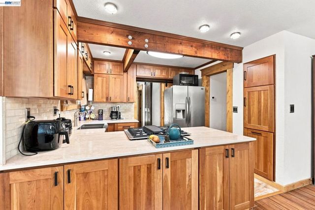 2315 Kilkare Rd, Sunol, CA 94586