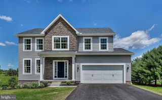 39 KINZERS CT #67, Hanover, PA 17331
