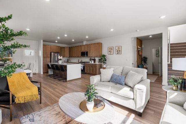 832 Spaniel Lane, Belgrade, MT 59714