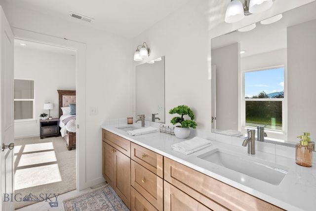 832 Spaniel Lane, Belgrade, MT 59714