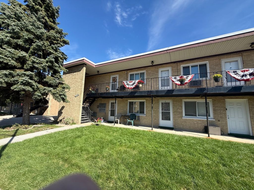 5429 S Massasoit Avenue 4, Chicago, IL 60638 — exterior