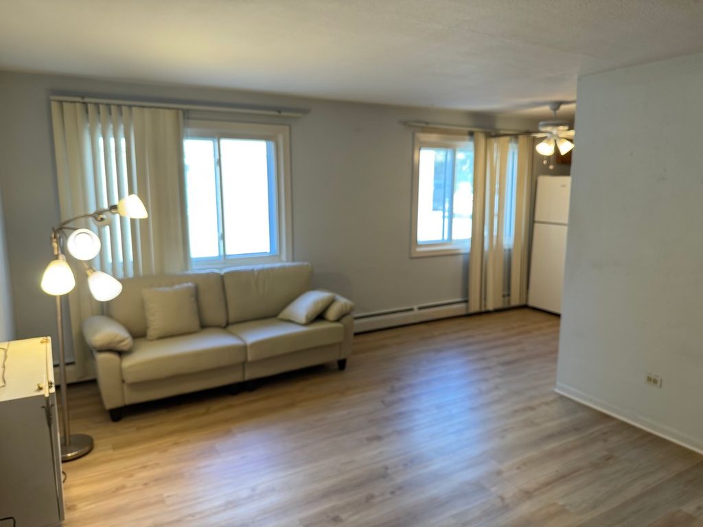 5429 S Massasoit Avenue 4, Chicago, IL 60638 — photo 2