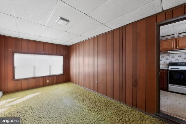 8 SWANSON DR, Wilmington, DE 19808