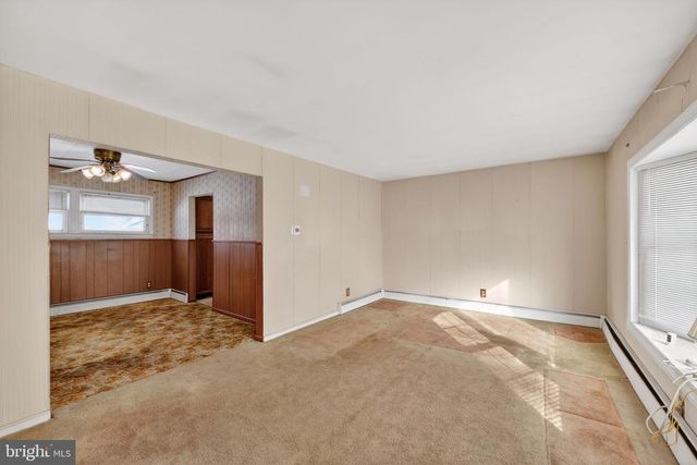 8 SWANSON DR, Wilmington, DE 19808