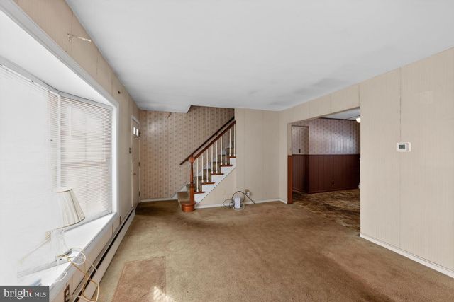 8 SWANSON DR, Wilmington, DE 19808