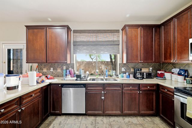 8201 S 51ST Drive, Laveen, AZ 85339