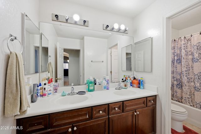8201 S 51ST Drive, Laveen, AZ 85339