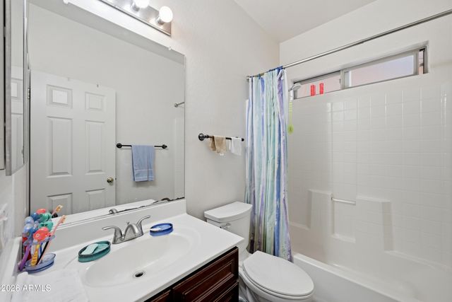 8201 S 51ST Drive, Laveen, AZ 85339