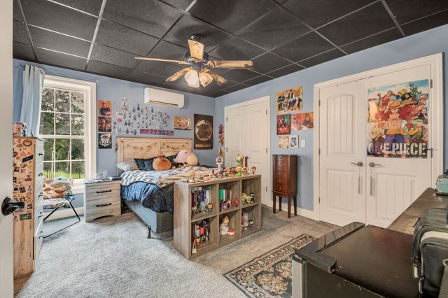 172 Tad Cir, Leoma, TN 38468