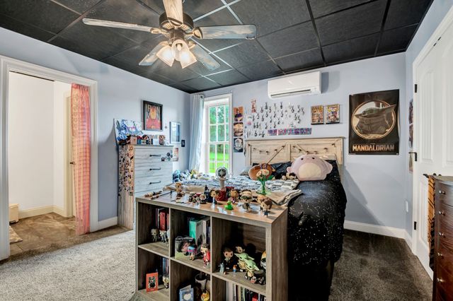 172 Tad Cir, Leoma, TN 38468