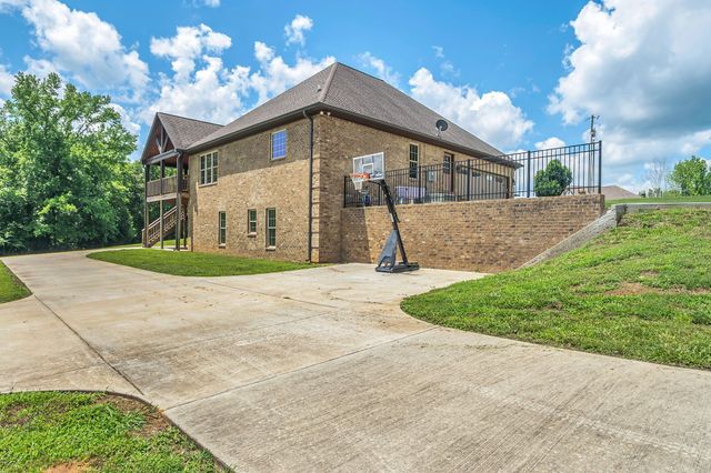 172 Tad Cir, Leoma, TN 38468