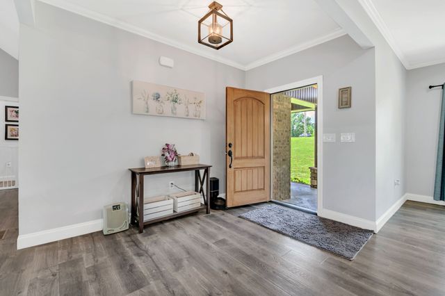 172 Tad Cir, Leoma, TN 38468