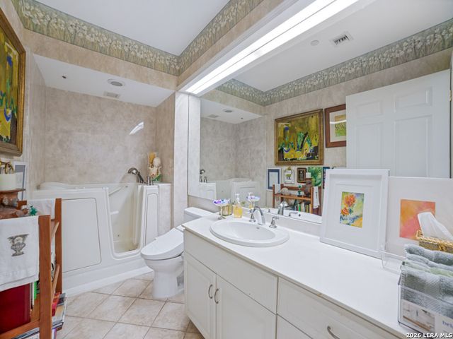 1 Towers Park Ln Apt 2401, San Antonio, TX 78209