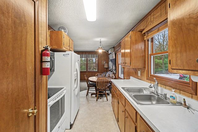 2960 N Sahara Trail, Mears, MI 49436