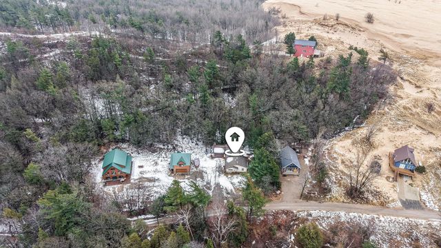 2960 N Sahara Trail, Mears, MI 49436