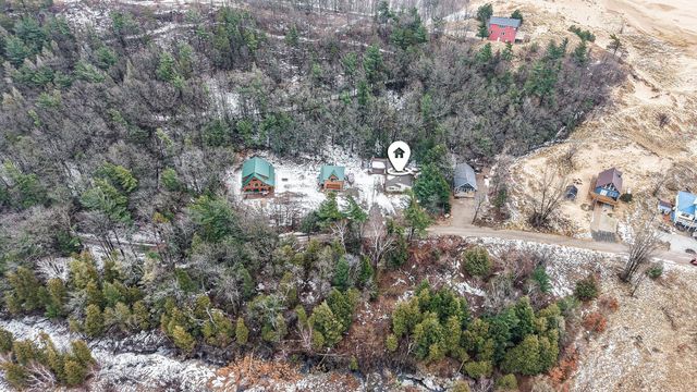 2960 N Sahara Trail, Mears, MI 49436