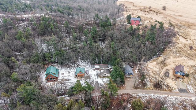 2960 N Sahara Trail, Mears, MI 49436