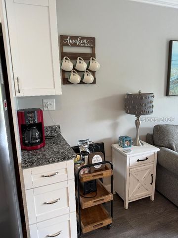 40 Folly Field Rd Apt A232, Hilton Head Island, SC 29928