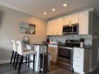 40 Folly Field Rd Apt A232, Hilton Head Island, SC 29928