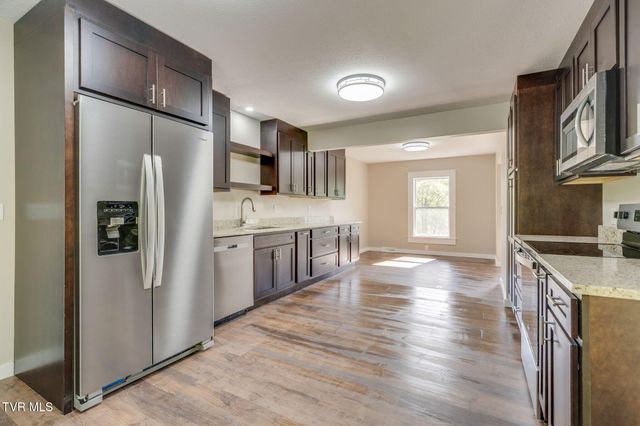 512 Hidden Valley Road, Kingsport, TN 37663