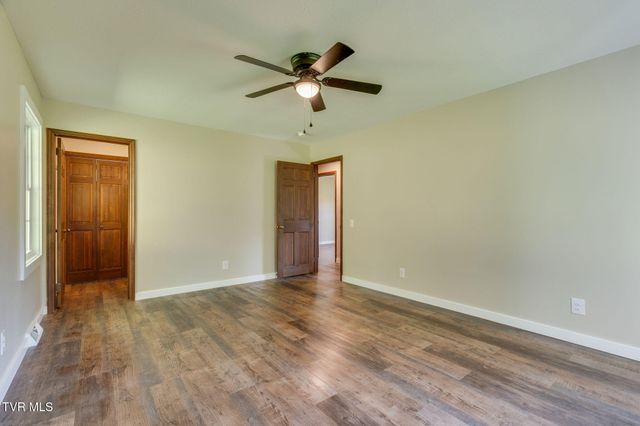 512 Hidden Valley Road, Kingsport, TN 37663