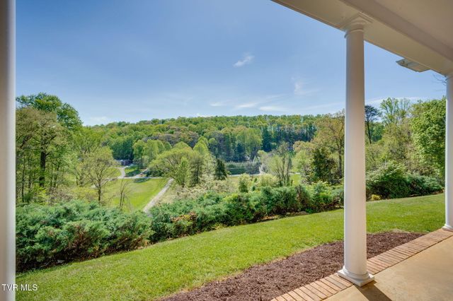 512 Hidden Valley Road, Kingsport, TN 37663