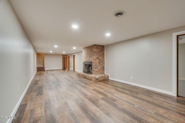 512 Hidden Valley Road, Kingsport, TN 37663