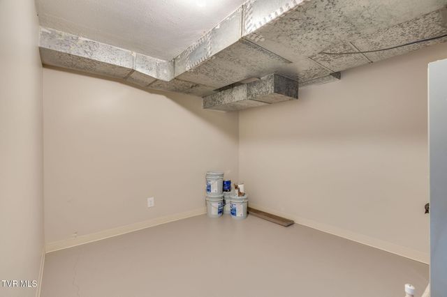 512 Hidden Valley Road, Kingsport, TN 37663