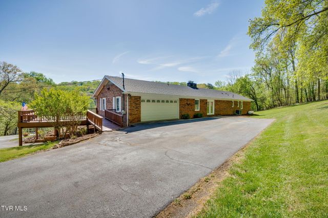 512 Hidden Valley Road, Kingsport, TN 37663