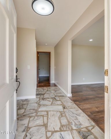 512 Hidden Valley Road, Kingsport, TN 37663