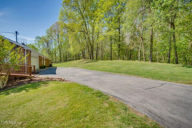 512 Hidden Valley Road, Kingsport, TN 37663