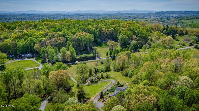 512 Hidden Valley Road, Kingsport, TN 37663