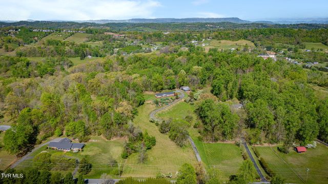 512 Hidden Valley Road, Kingsport, TN 37663