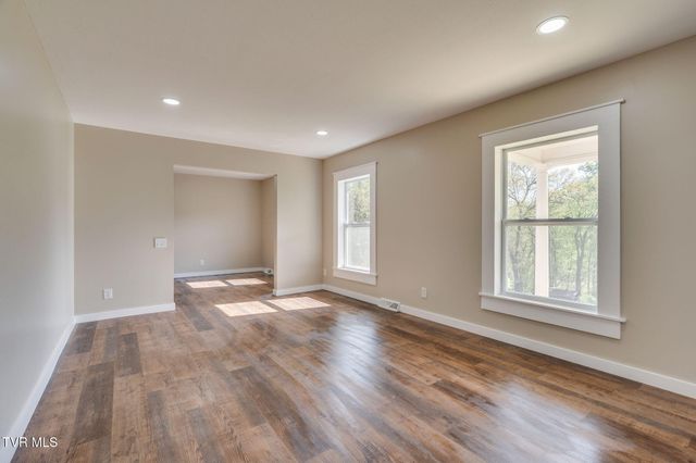 512 Hidden Valley Road, Kingsport, TN 37663