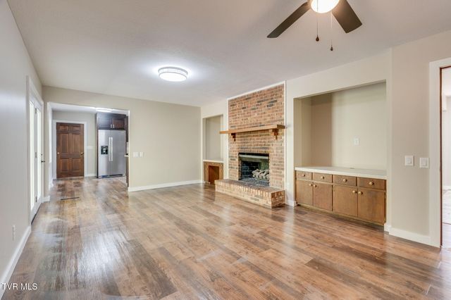 512 Hidden Valley Road, Kingsport, TN 37663