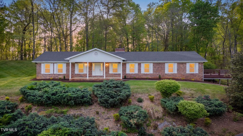 512 Hidden Valley Road, Kingsport, TN 37663