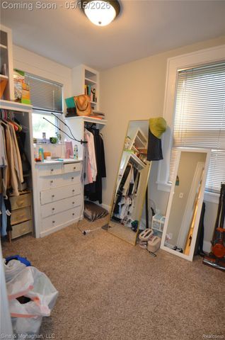 909 Knowles Street, Royal Oak, MI 48067