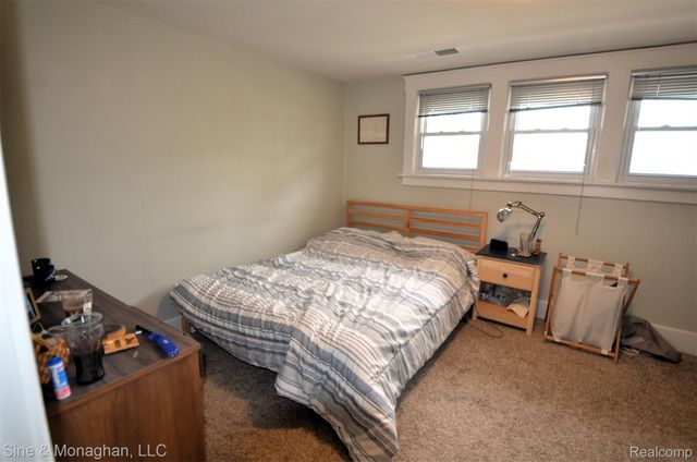 909 Knowles Street, Royal Oak, MI 48067
