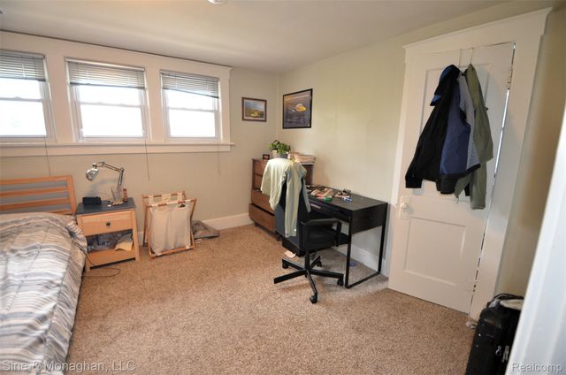909 Knowles Street, Royal Oak, MI 48067